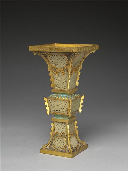 銅鍍金嵌透雕玉及填料觚（五供）