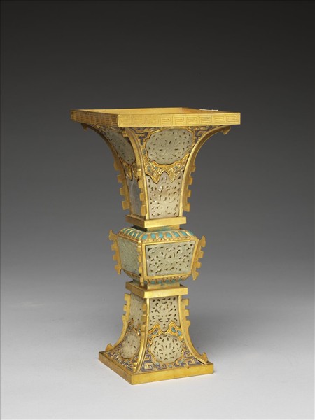 銅鍍金嵌透雕玉及填料觚（五供）