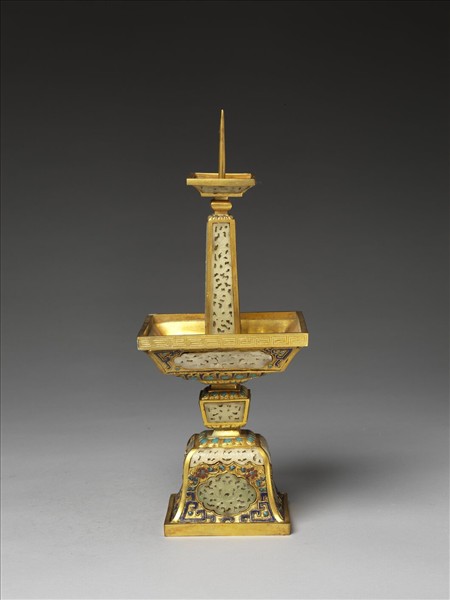 銅鍍金嵌透雕玉及填料燭台（五供）