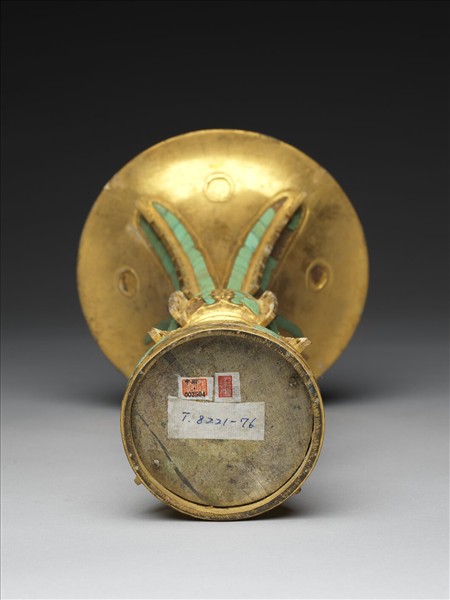 銅鍍金嵌綠松石觚（五供）