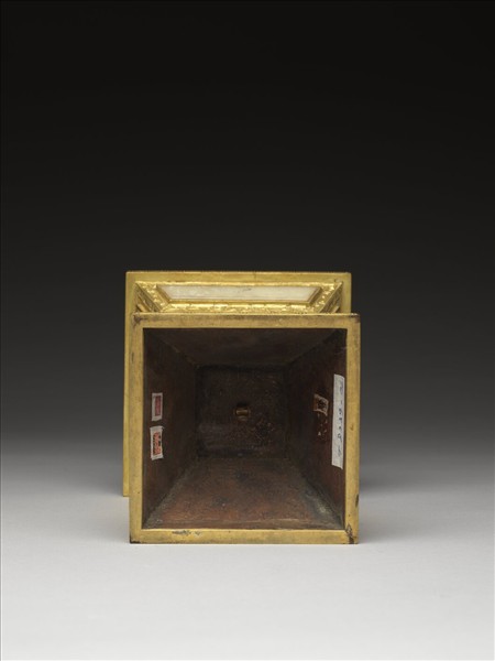 銅鍍金嵌玉燭台（五供）