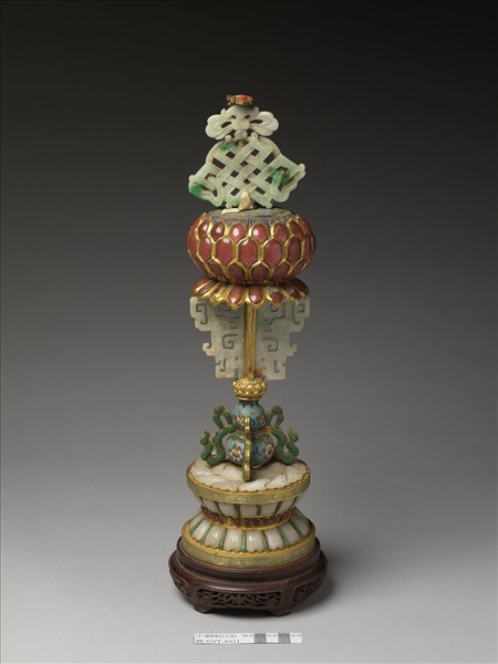 銅鍍金嵌玉及料石八寶（盤長）