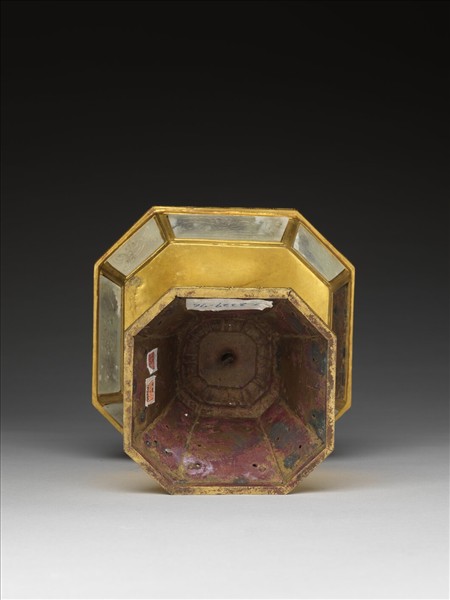 銅鍍金嵌料及填琺瑯燭台（五供）