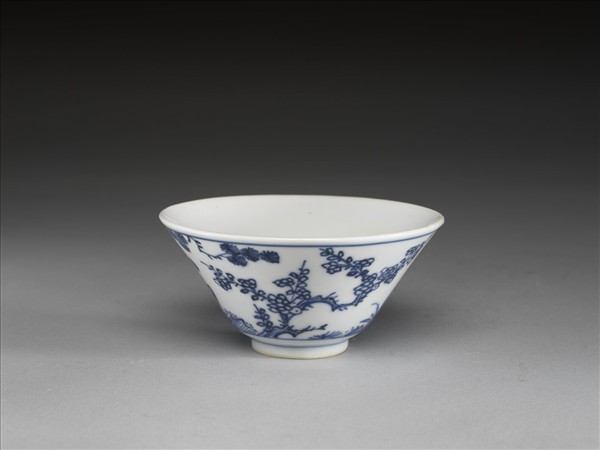 青花歲寒三友圖杯