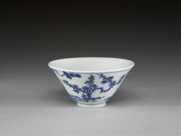 青花歲寒三友圖杯