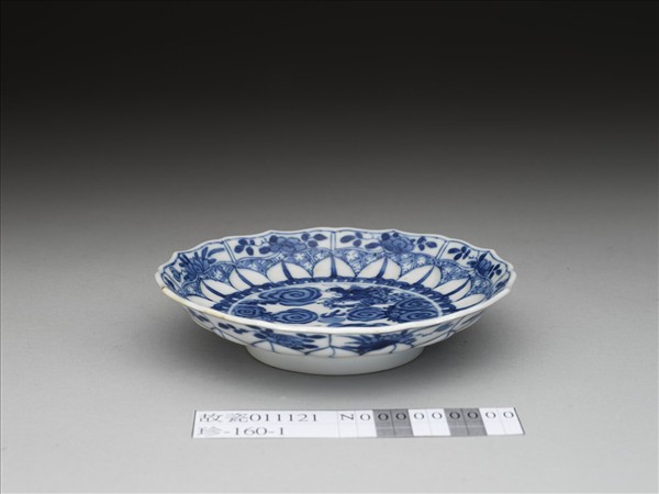 青花龍紋花口碟