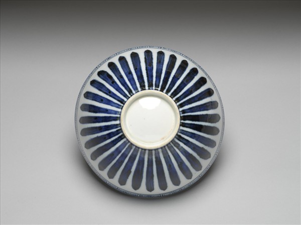 青花花卉紋蓮子碗