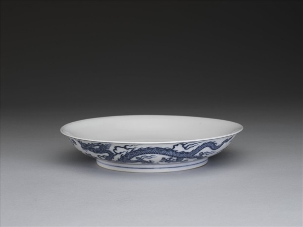 青花龍紋白裡盤