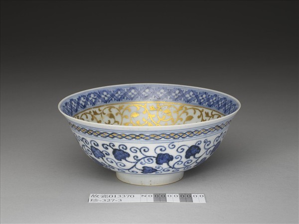 青花描金蓮塘紋碗