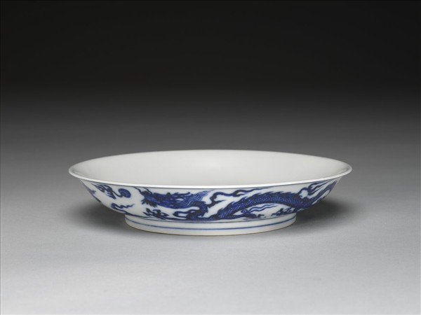 青花龍紋白裡盤