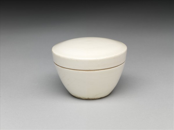 白瓷圓盒