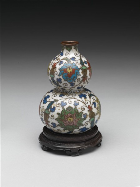 掐絲琺瑯番蓮紋葫蘆瓶