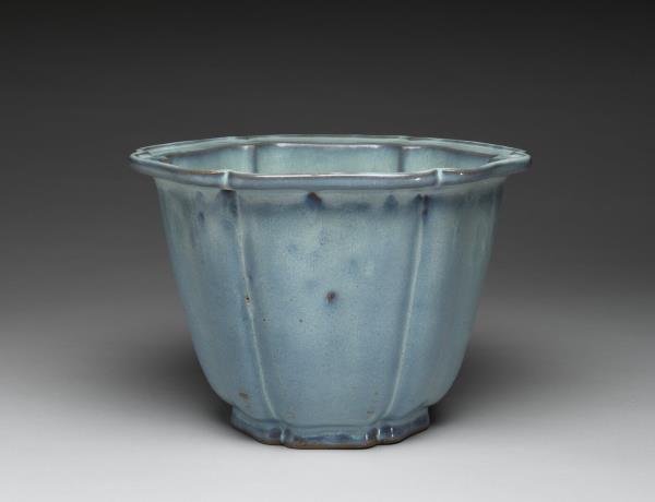 鈞窯 月白葵花式花盆