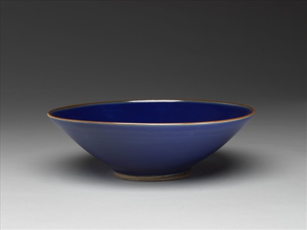 霽青釉雙龍紋碗