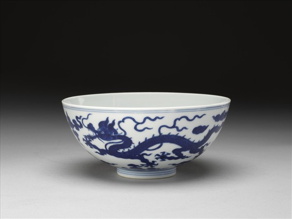 青花雲龍碗