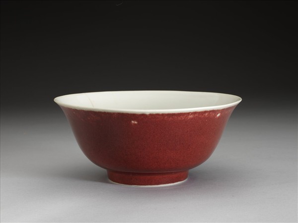 霽紅釉白裡碗