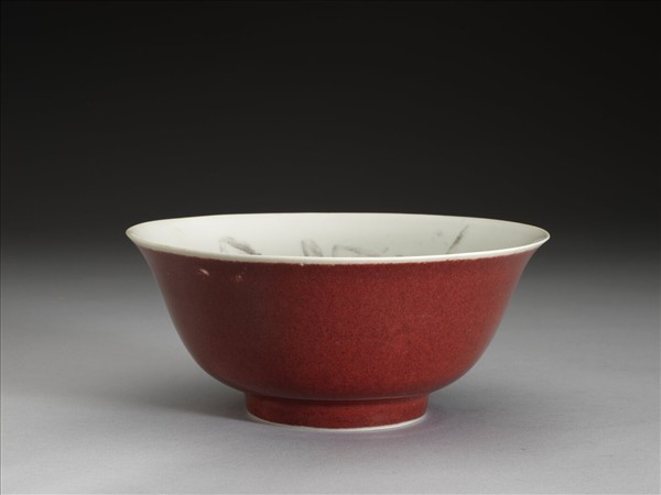 霽紅釉白裡碗