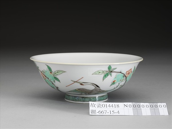 五彩桃鶴紋碗