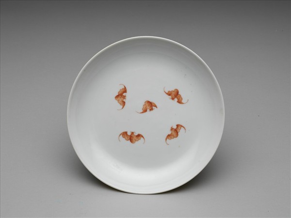 粉彩黃地花卉紋盤