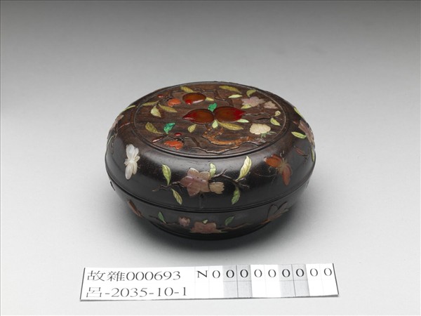 嵌寶花果圓木盒