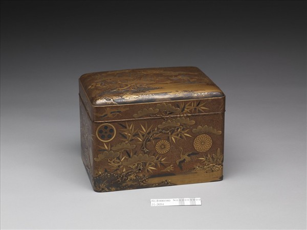 松竹龜鶴蒔繪箱