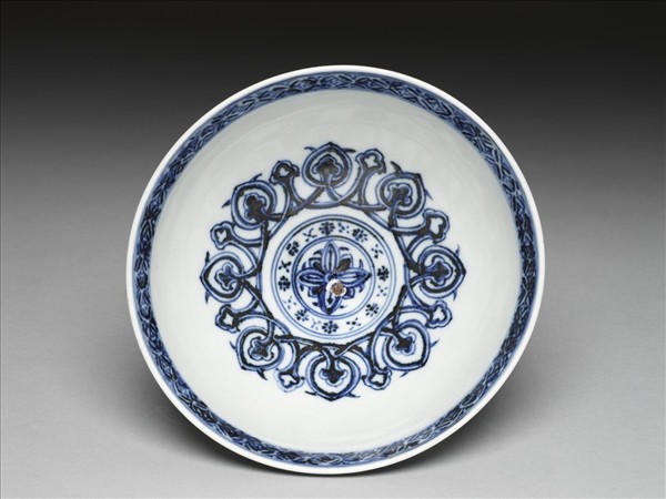 官窯 青花花卉碗
