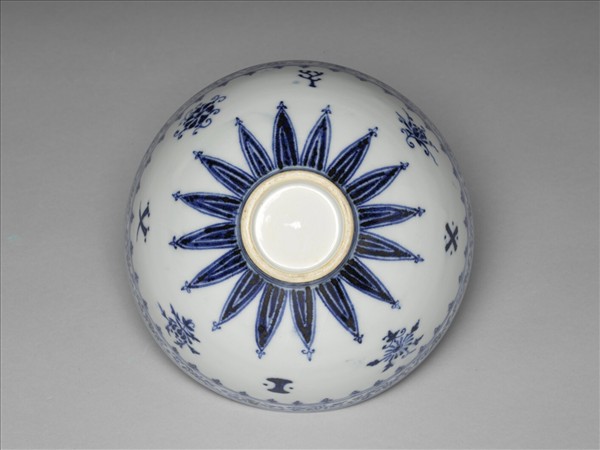 官窯 青花花卉碗