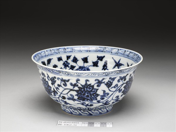 官窯 青花四季花卉碗