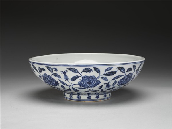 青花牡丹紋碗