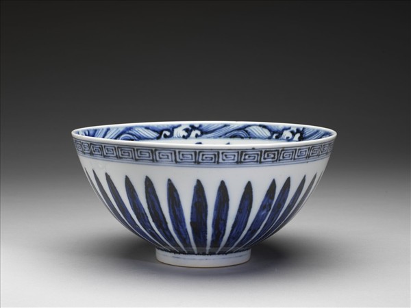 官窯 青花花卉碗