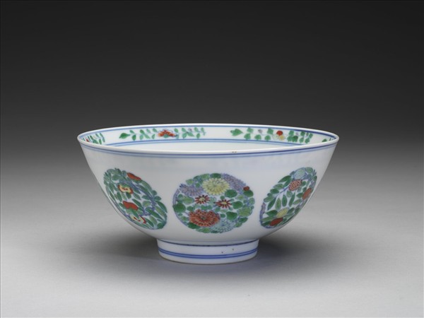 鬥彩團花果碗