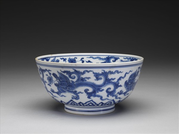 青花夔龍碗