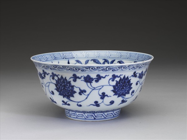 官窯 青花四季花卉碗