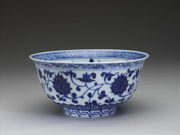 官窯 青花四季花卉碗