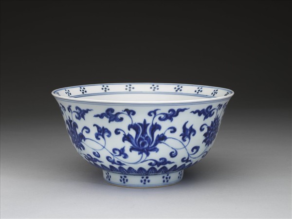青花番蓮碗