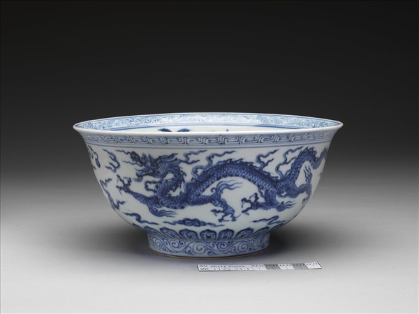 青花雙龍碗