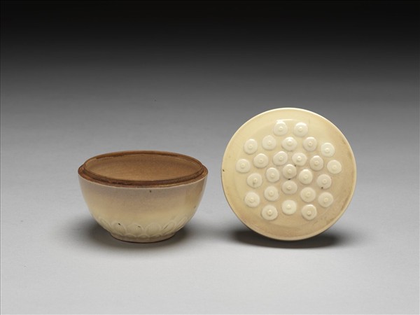 米黃釉圓盒