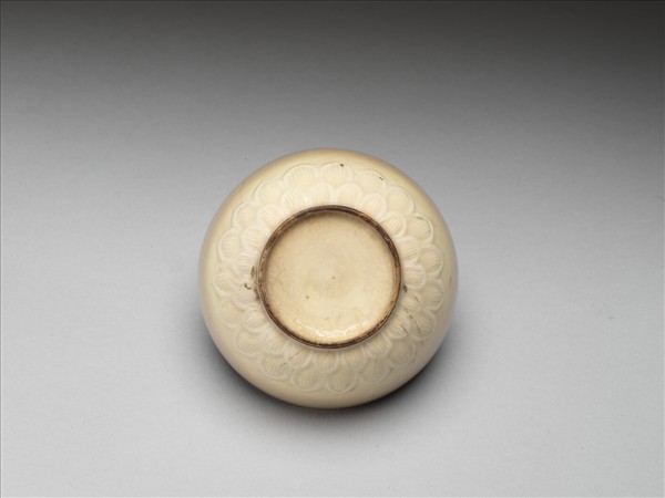 米黃釉圓盒