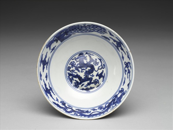 青花蓮塘游魚紋碗