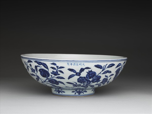 青花花果紋碗