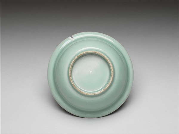 龍泉窯 青瓷雙魚紋洗