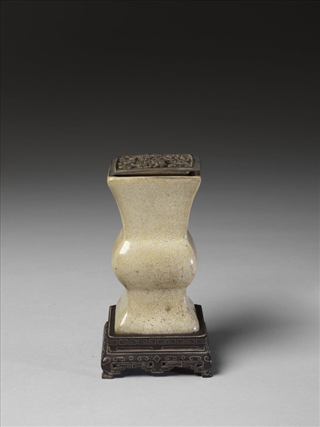 石灣窯 白瓷方觚