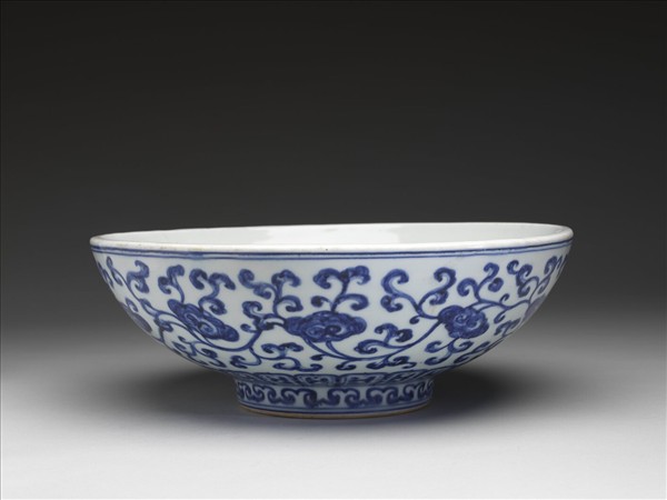 青花靈芝紋碗