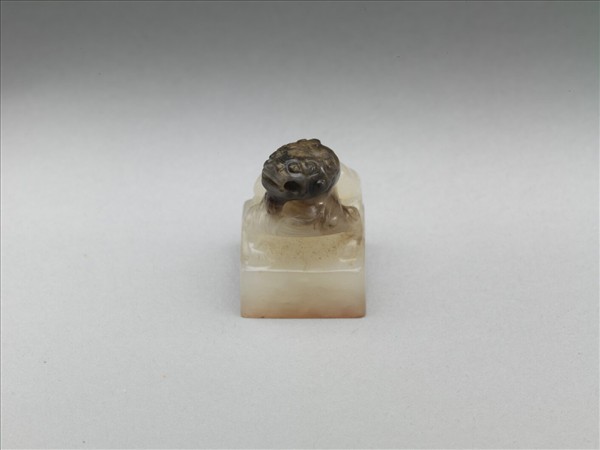 仿漢「杜章」獸鈕玉印