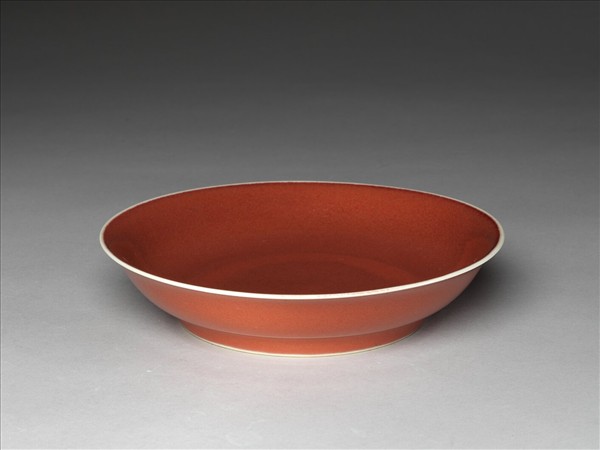 寶石紅釉盤