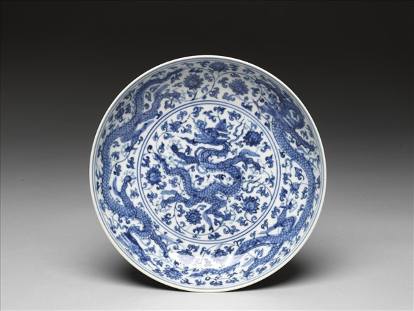 青花五龍盤