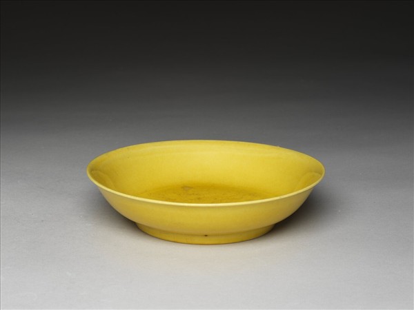黃釉碟
