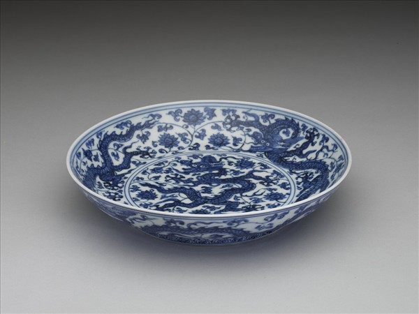 青花五龍盤