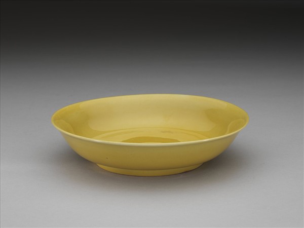 黃釉碟