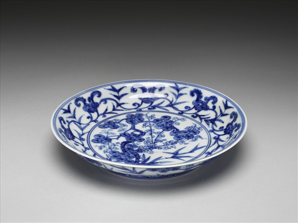 青花竹芝三友圖盤